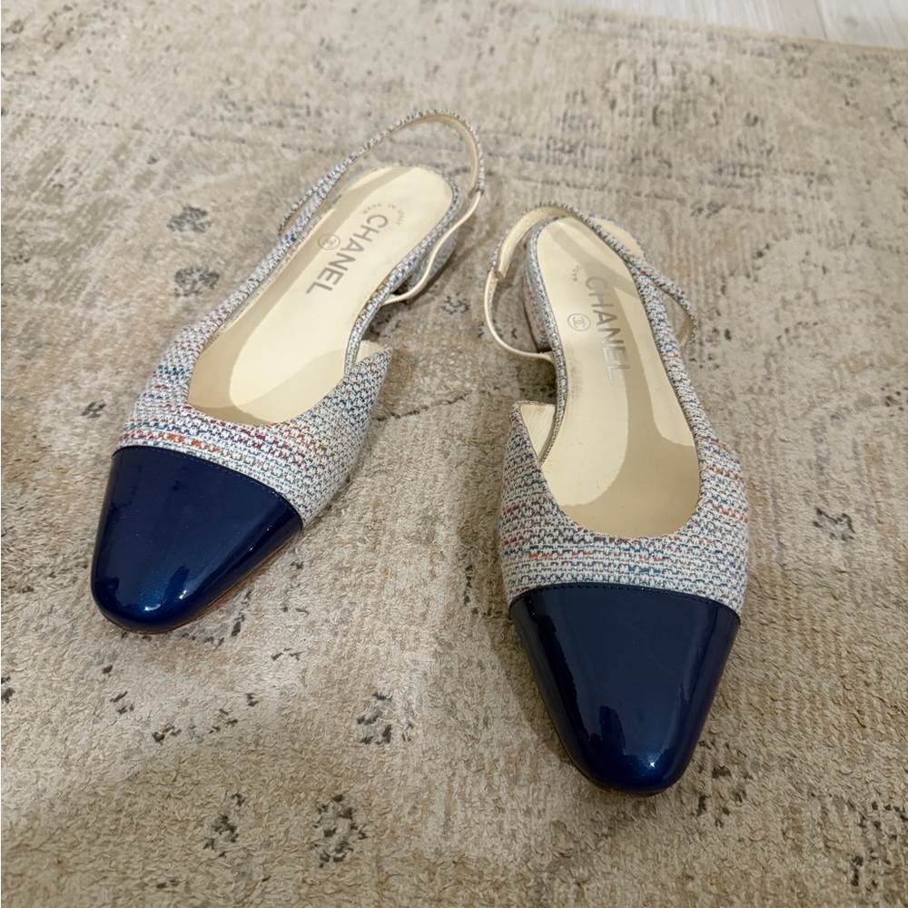 Chanel navy and tweed slingbacks - Picture 4 of 7